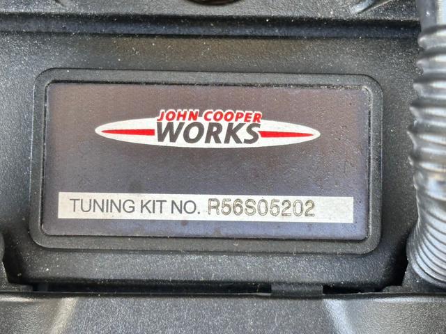MINI クーパーS 車検整備付 JCWキット付き JCWマフラー スポーツモード搭載 修復歴無し 正規ディーラー車 ETC付き ステムシール タイミングチェーン交換 ターボ パドルシフト(70枚目)