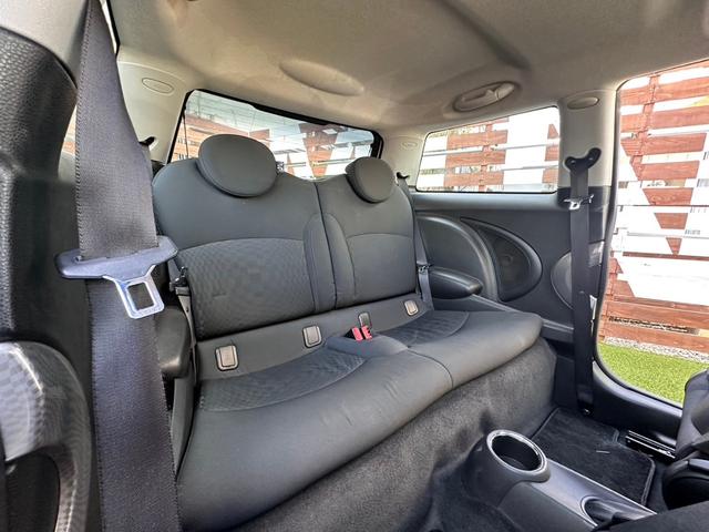 MINI クーパーS 車検整備付 JCWキット付き JCWマフラー スポーツモード搭載 修復歴無し 正規ディーラー車 ETC付き ステムシール タイミングチェーン交換 ターボ パドルシフト(71枚目)