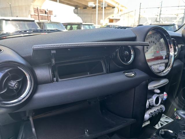 MINI クーパーS 車検整備付 JCWキット付き JCWマフラー スポーツモード搭載 修復歴無し 正規ディーラー車 ETC付き ステムシール タイミングチェーン交換 ターボ パドルシフト(72枚目)