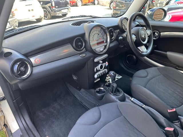 MINI クーパーS 車検整備付 JCWキット付き JCWマフラー スポーツモード搭載 修復歴無し 正規ディーラー車 ETC付き ステムシール タイミングチェーン交換 ターボ パドルシフト(74枚目)