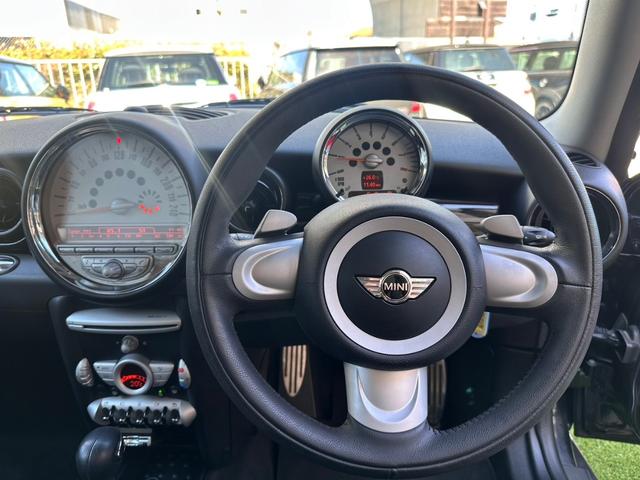 MINI クーパーS 3万キロ台 車検整備付 正規ディーラー車 修復歴無 ドライブレコーダー ETC付き ホワイトルーフ 純正17インチAW パドルシフト タイミングチェーン ステムシール交換(73枚目)
