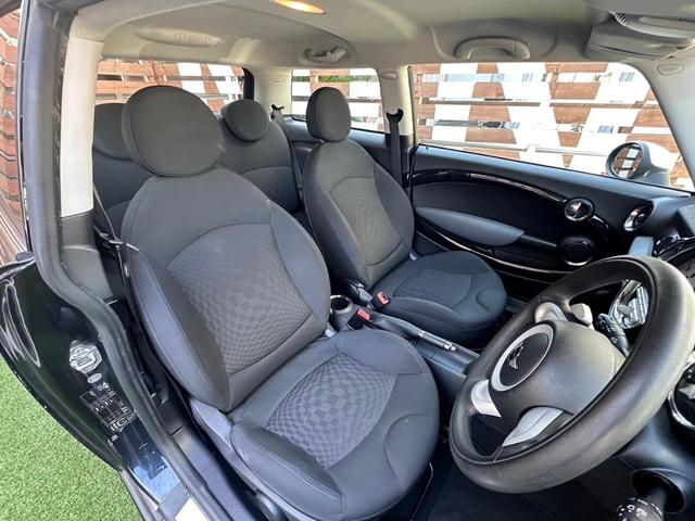 MINI クーパーS 3万キロ台 車検整備付 正規ディーラー車 修復歴無 ドライブレコーダー ETC付き ホワイトルーフ 純正17インチAW パドルシフト タイミングチェーン ステムシール交換(78枚目)