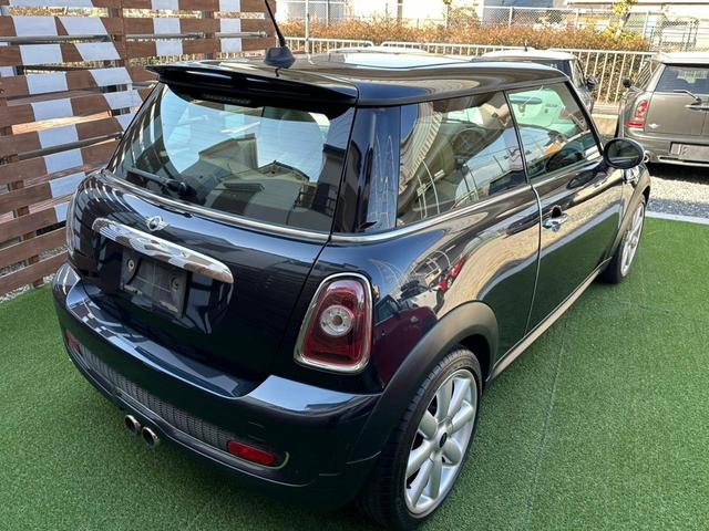 MINI クーパーS ベージュ レザーシート サンルーフ付き シートヒーター ナビ TV ETC 車検整備付 修復歴無 正規ディーラー車 ステムシール タイミングチェーン交換(80枚目)