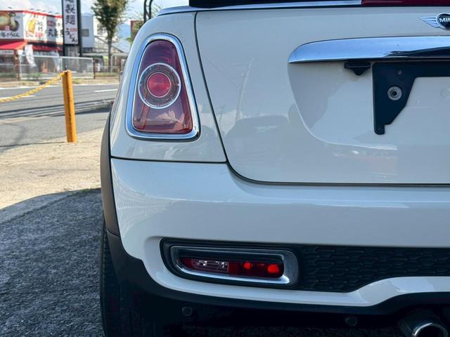 ＭＩＮＩ クーパーＳ　コンバーチブル　６万キロ台　ナビ　ＴＶ付　車検整備付　修復歴無　正規ディーラー車　タイミングチェーン　ステムシール交換（78枚目）
