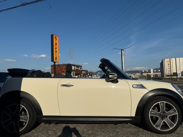 ＭＩＮＩ クーパーＳ　コンバーチブル　車検整備付　ハーフレザーシート　ＥＴＣ付き　修復歴無　正規ディーラー車（12枚目）
