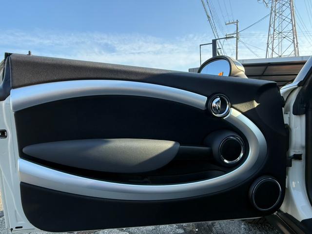 ＭＩＮＩ クーパーＳ　コンバーチブル　車検整備付　ハーフレザーシート　ＥＴＣ付き　修復歴無　正規ディーラー車（47枚目）