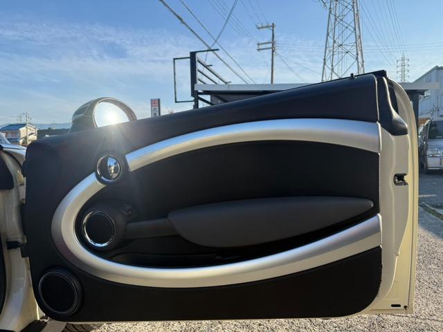 ＭＩＮＩ クーパーＳ　コンバーチブル　車検整備付　ハーフレザーシート　ＥＴＣ付き　修復歴無　正規ディーラー車（48枚目）