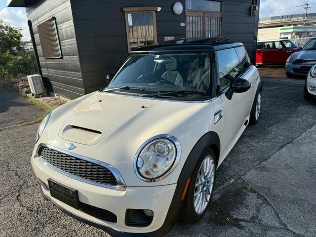 MINI クーパーS 6速MT JCWフルエアロ サンルーフ ETC 車検整備付 社外エアクリ 修復歴無 正規ディーラー車 タイミングチェーン ステムシール交換(7枚目)