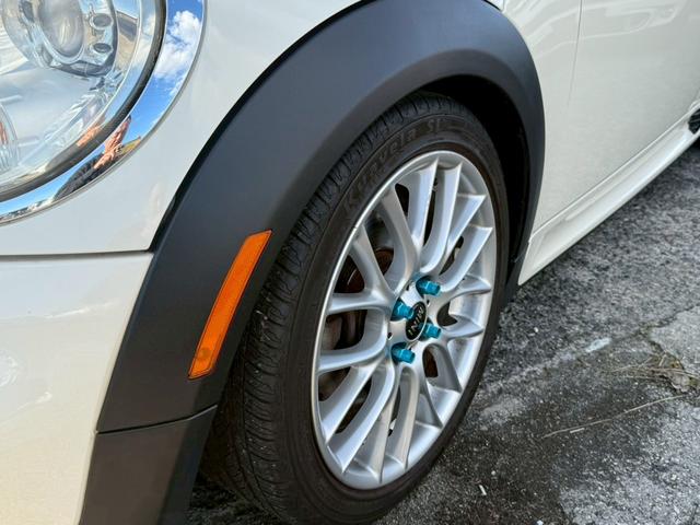 MINI クーパーS 6速MT JCWフルエアロ サンルーフ ETC 車検整備付 社外エアクリ 修復歴無 正規ディーラー車 タイミングチェーン ステムシール交換(61枚目)