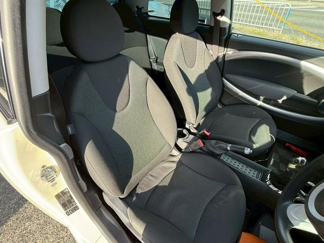 MINI クーパーS 6速MT JCWフルエアロ サンルーフ ETC 車検整備付 社外エアクリ 修復歴無 正規ディーラー車 タイミングチェーン ステムシール交換(75枚目)