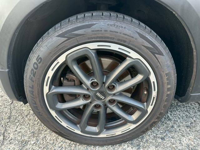 大阪でＢＭＷミニ　ＭＩＮＩをお捜しの方は専門店の弊社にお任せを！【ご来店前のお客様へ】ご来店際は来店予約またはお問合せ時にご希望のお車を事前にお知らせください。当日待ち時間なしでご案内可能となります。