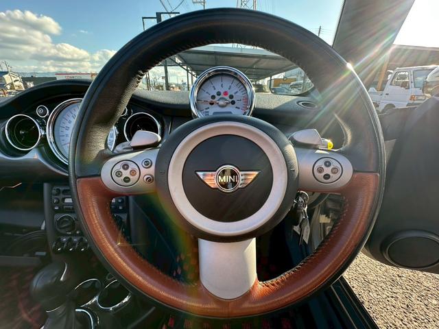 ＭＩＮＩ クーパーＳ　コンバーチブル　サイドウォーク　車検整備付　修復歴なし　正規ディーラー車　ＥＴＣ付き　レザーシート　タイミングチェーン　ステムシール交換（41枚目）