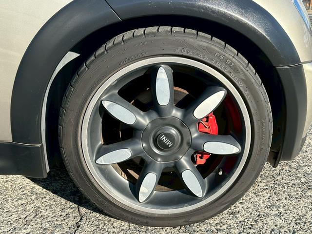 ＭＩＮＩ クーパーＳ　コンバーチブル　サイドウォーク　車検整備付　修復歴なし　正規ディーラー車　ＥＴＣ付き　レザーシート　タイミングチェーン　ステムシール交換（50枚目）