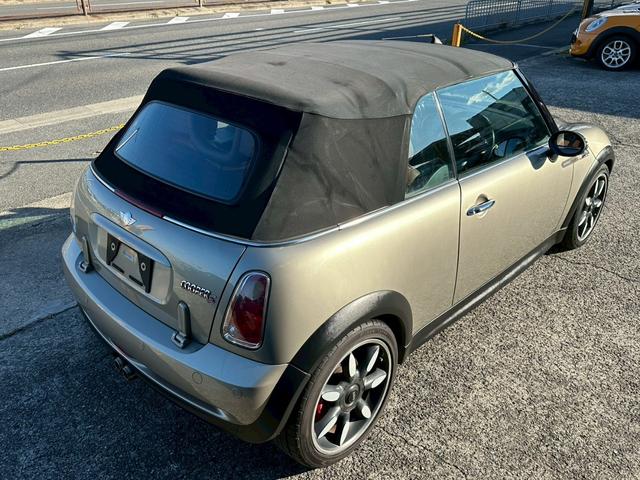 ＭＩＮＩ クーパーＳ　コンバーチブル　サイドウォーク　車検整備付　修復歴なし　正規ディーラー車　ＥＴＣ付き　レザーシート　タイミングチェーン　ステムシール交換（53枚目）