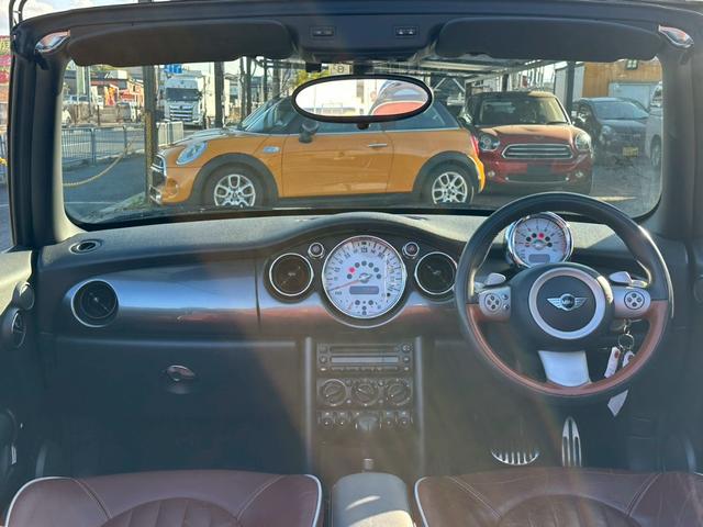 ＭＩＮＩ クーパーＳ　コンバーチブル　サイドウォーク　車検整備付　修復歴なし　正規ディーラー車　ＥＴＣ付き　レザーシート　タイミングチェーン　ステムシール交換（69枚目）