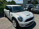 ＭＩＮＩ ５０　カムデン　車検整備　ナビ　ＴＶ　ＥＴＣ　ドラレコ　バックカメラ付き　ハーフレザーシート　修復歴無　正規ディーラー車　タイミングチェーン　ステムシール交換　ターボ　パドルシフト（6枚目）
