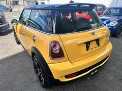 ★オススメパックのご案内【ガラスコーティングパック】車種問わず支払総額＋７万円！外装に専用コートを使用し塗装を守ります。日常のメンテナンスがとても楽になるのでオススメです！ソフト９９Ｇ‘ｚｏｘ使用！ 3