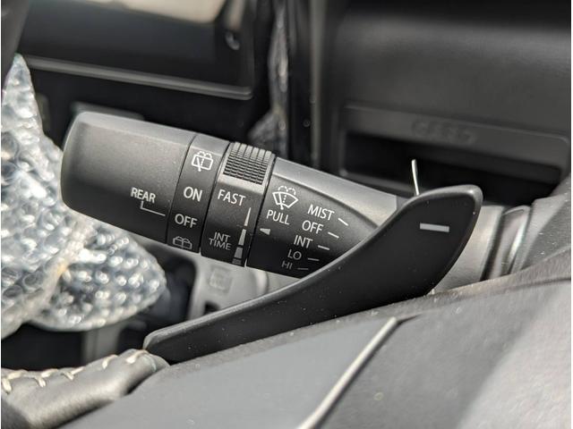 ワゴンＲカスタムＺ ハイブリッドＺＴ　ターボ　全方位モニター付ディスプレイオーディオ　スズキコネクト対応通信機装着車　運転席シートヒーター　誤発進抑制機能　アダプティブクルーズ　後退時ブレーキサポート　リヤパーキングセンサー（38枚目）