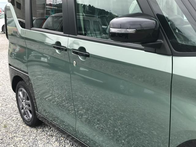 デリカミニ Ｔ　プレミアム　ターボ　２トーンルーフ　両側パワースライドドア　ステアリングヒーター　運転席＆助手席シートヒーター　デジタルルームミラー　サーキュレーター　ロールサンシェード　ルーフレール　撥水シート　全方位（14枚目）