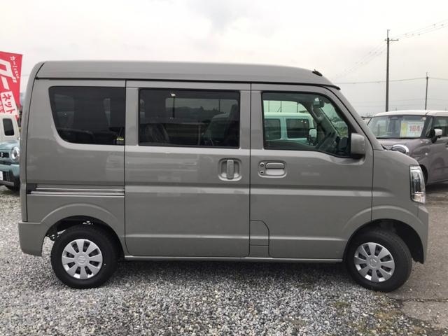 エブリイ ジョイン　パートタイム４ＷＤ（後輪駆動ベース）　両側スライドドア　オートライト　運転席シートヒーター　キーレス　プッシュスタートシステム　ＵＳＢ　デュアルカメラブレーキサポート　オーバーヘッドシェルフ（5枚目）