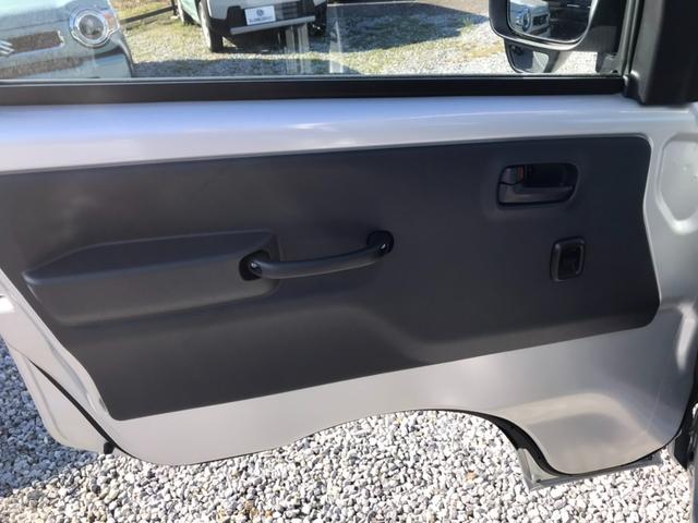 キャリイトラック ＫＣエアコン・パワステ　届出済未使用車　ＡＭ／ＦＭラジオ　４ＡＴ　デュアルカメラブレーキサポート　ヒルホールドコントロール　ぬかるみ脱出アシスト　オートライトシステム　アイドリングストップ　パワーウインドー（33枚目）