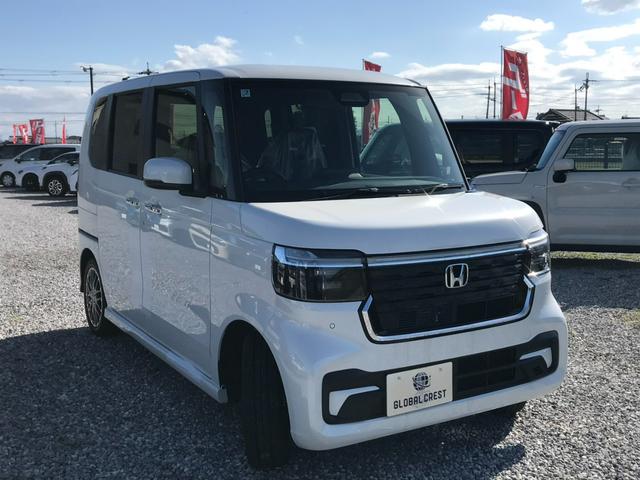 N-BOXカスタム ターボ ターボ 両側パワースライドドア パドルシフト 運転席・助手席シートヒーター ロールサンシェード シートバックテーブル Honda SENSING LEDヘッドライト 15インチAW USBポート(6枚目)