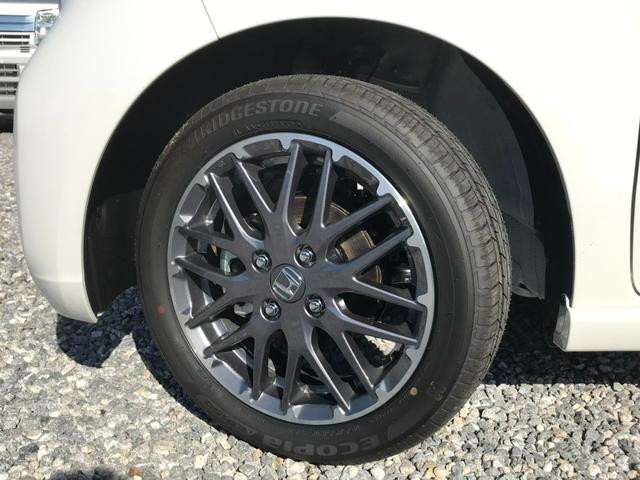 N-BOXカスタム ターボ ターボ 両側パワースライドドア パドルシフト 運転席・助手席シートヒーター ロールサンシェード シートバックテーブル Honda SENSING LEDヘッドライト 15インチAW USBポート(20枚目)