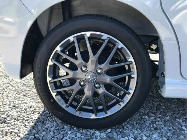 N-BOXカスタム ターボ ターボ 両側パワースライドドア パドルシフト 運転席・助手席シートヒーター ロールサンシェード シートバックテーブル Honda SENSING LEDヘッドライト 15インチAW USBポート(22枚目)