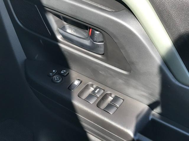 スペーシアギア ハイブリッドＸＺ　両側パワースライドドア　ステアリングヒーター　運転席・助手席シートヒーター　ルーフレール　アダプティブクルーズコントロール　ロールサンシェード　ＵＳＢポート　ステアリングスイッチ　シートバックテーブル（27枚目）