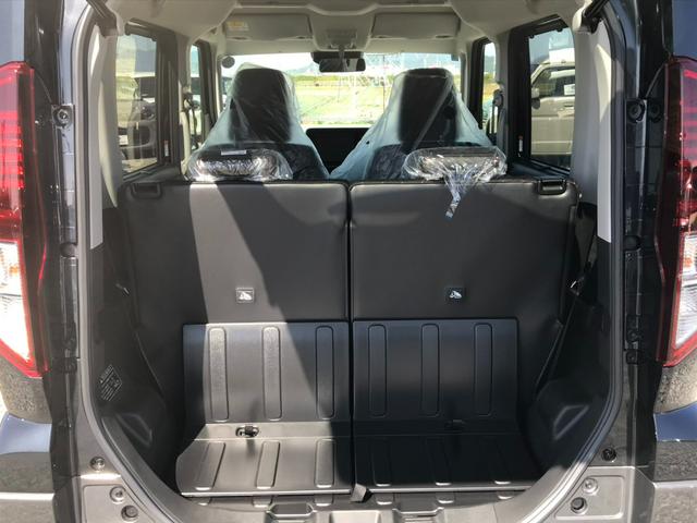 スペーシアギア ハイブリッドＸＺ　両側パワースライドドア　ステアリングヒーター　運転席・助手席シートヒーター　ルーフレール　アダプティブクルーズコントロール　ロールサンシェード　ＵＳＢポート　ステアリングスイッチ　シートバックテーブル（52枚目）
