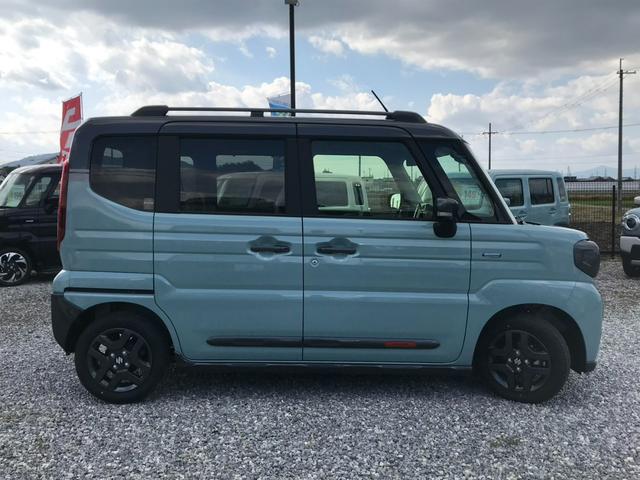 スペーシアギア ハイブリッドXZ 両側パワースライドドア ステアリングヒーター 運転席・助手席シートヒーター ルーフレール アダプティブクルーズコントロール ロールサンシェード USBポート ステアリングスイッチ シートバックテーブル(5枚目)