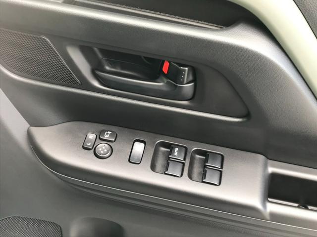 スペーシアギア ハイブリッドXZ 両側パワースライドドア ステアリングヒーター 運転席・助手席シートヒーター ルーフレール アダプティブクルーズコントロール ロールサンシェード USBポート ステアリングスイッチ シートバックテーブル(25枚目)