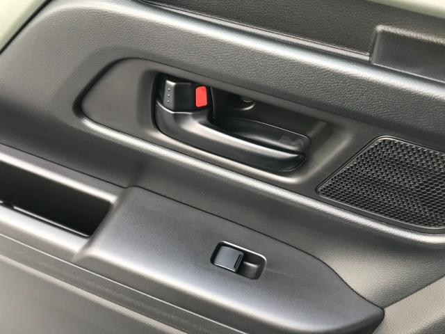 スペーシアギア ハイブリッドXZ 両側パワースライドドア ステアリングヒーター 運転席・助手席シートヒーター ルーフレール アダプティブクルーズコントロール ロールサンシェード USBポート ステアリングスイッチ シートバックテーブル(39枚目)