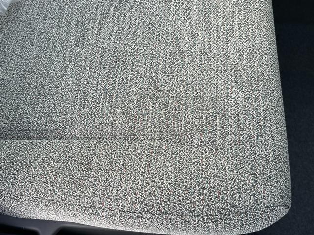 スペーシア ハイブリッドＧ　両側スライドドア　ステアリングスイッチ　キーレスプッシュスタートシステム　電動格納式リモコンドアミラー　マルチインフォメーションディスプレイ　オートライト　フルオートエアコン　アイドリングストップ（24枚目）