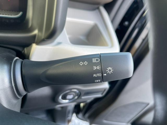 スペーシア ハイブリッドＧ　両側スライドドア　ステアリングスイッチ　キーレスプッシュスタートシステム　電動格納式リモコンドアミラー　マルチインフォメーションディスプレイ　オートライト　フルオートエアコン　アイドリングストップ（30枚目）