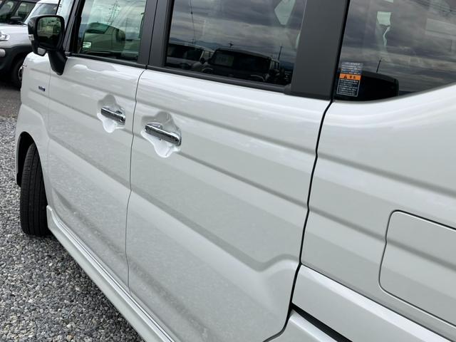 スペーシアカスタム ハイブリッドＸＳターボ　ヘッドアップディスプレイ　アダプティブクルーズコントロール　フルＬＥＤ　スリムサーキュレーター　前席シートヒーター　ステアリングヒーター　両側パワースライドドア　オットマン　１５インチＡＷ（17枚目）