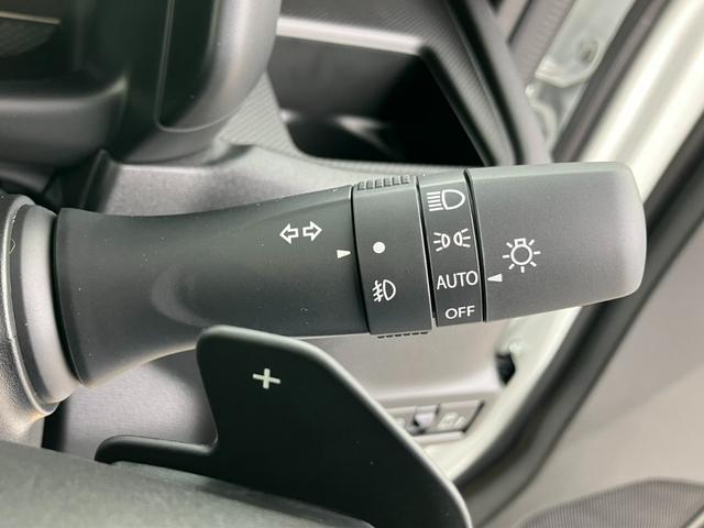 スペーシアカスタム ハイブリッドＸＳターボ　ヘッドアップディスプレイ　アダプティブクルーズコントロール　フルＬＥＤ　スリムサーキュレーター　前席シートヒーター　ステアリングヒーター　両側パワースライドドア　オットマン　１５インチＡＷ（32枚目）