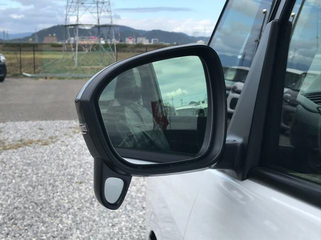 セレナ ｅ－４ＯＲＣＥ　ハイウェイスターＶ　９インチディスプレイオーディオ　バックビューモニター　７人乗り　ヒーター付シート〈前席、セカンド（左右）〉　ロールサンシェード　両側電動スライドドア　ＬＥＤ　プロパイロット　有料色（19枚目）