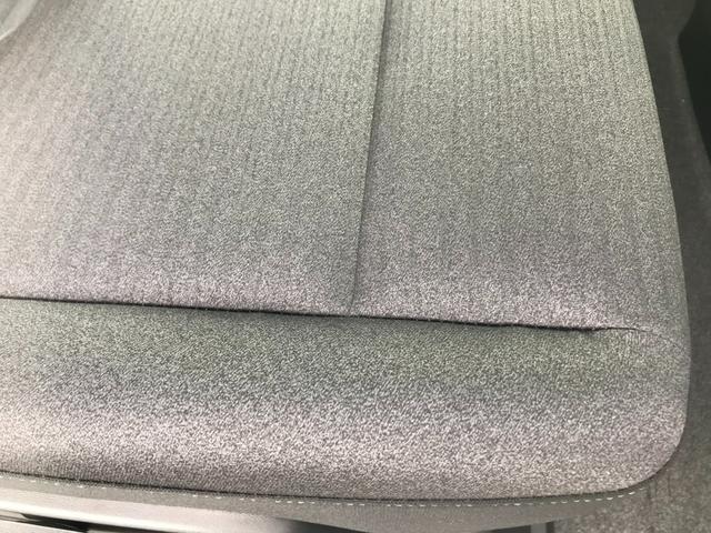 セレナ ｅ－４ＯＲＣＥ　ハイウェイスターＶ　９インチディスプレイオーディオ　バックビューモニター　７人乗り　ヒーター付シート〈前席、セカンド（左右）〉　ロールサンシェード　両側電動スライドドア　ＬＥＤ　プロパイロット　有料色（25枚目）