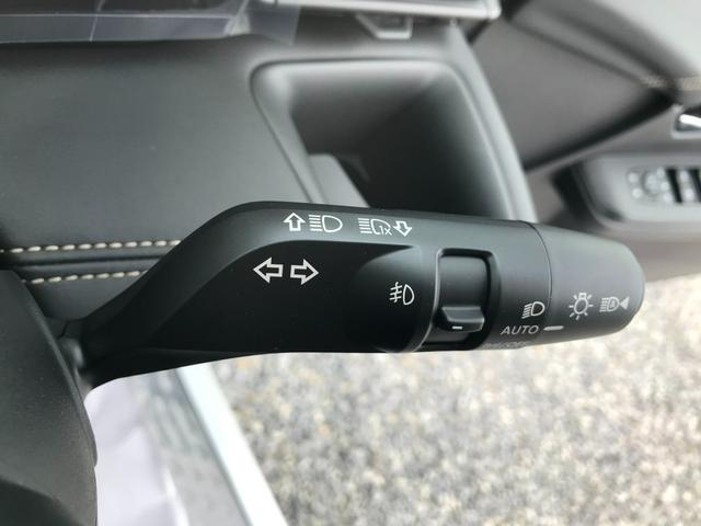 セレナ ｅ－４ＯＲＣＥ　ハイウェイスターＶ　９インチディスプレイオーディオ　バックビューモニター　７人乗り　ヒーター付シート〈前席、セカンド（左右）〉　ロールサンシェード　両側電動スライドドア　ＬＥＤ　プロパイロット　有料色（34枚目）