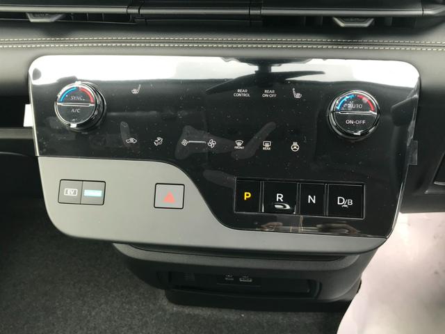 セレナ ｅ－４ＯＲＣＥ　ハイウェイスターＶ　９インチディスプレイオーディオ　バックビューモニター　７人乗り　ヒーター付シート〈前席、セカンド（左右）〉　ロールサンシェード　両側電動スライドドア　ＬＥＤ　プロパイロット　有料色（38枚目）