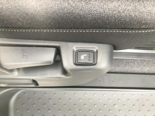 セレナ ｅ－４ＯＲＣＥ　ハイウェイスターＶ　９インチディスプレイオーディオ　バックビューモニター　７人乗り　ヒーター付シート〈前席、セカンド（左右）〉　ロールサンシェード　両側電動スライドドア　ＬＥＤ　プロパイロット　有料色（52枚目）