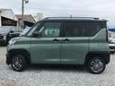 デリカミニ Ｔ　プレミアム　ターボ　２トーンルーフ　両側パワースライドドア　ステアリングヒーター　運転席＆助手席シートヒーター　デジタルルームミラー　サーキュレーター　ロールサンシェード　ルーフレール　撥水シート　全方位（7枚目）