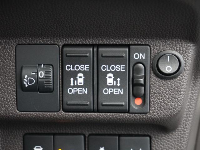 フリード G・ホンダセンシング 1年保証ナビDレコRカメETC両電扉BT地デジ(7枚目)