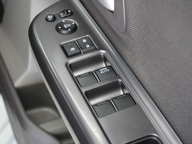 フリード G・ホンダセンシング 1年保証ナビDレコRカメETC両電扉BT地デジ(24枚目)