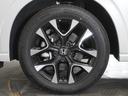 アルミホイール装着車です！これで足元まわりもおしゃれにきまります！