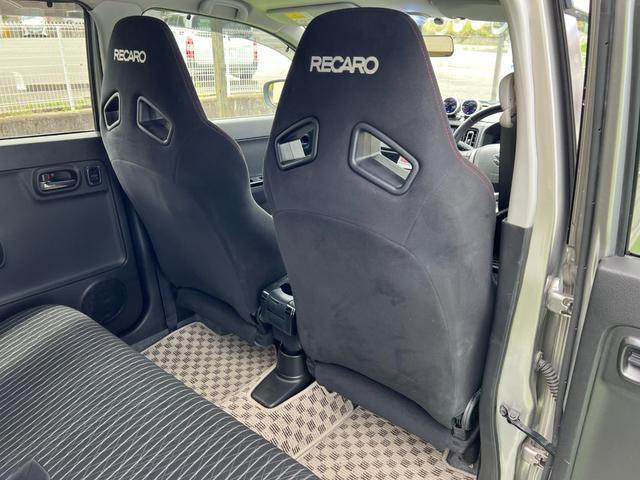 アルトワークス ワークス６６０　５速ミッション／スマートキー／ＲＥＣＡＲＯ　５速ミッション／スマートキー／ＲＥＣＡＲＯシート／４連メーター／社外１５インチアルミ／プッシュスタート／ＥＴＣ／ターボ／ＨＩＤヘッドライト／フォグランプパワーウィンドウ／オートライト／オートエアコン（53枚目）