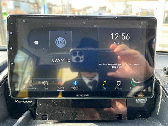 カングー アクティフ　５速ＭＴ／両側スライド／ディスプレイオーディオ　５速ミッション／両側スライドドア／ディスプレイオーディオ／オールペイント／ＥＴＣ／ＣＡＢＡＮＡシートカバー／ＤＶＤ／フルフラット／オーバヘッドコンソール／ルームミラー型ドライブレコーダー／フルフラット（8枚目）