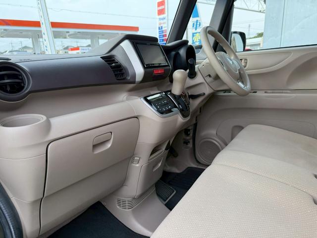 Ｎ－ＢＯＸ＋ Ｇ・Ｌパッケージ　車椅子積載仕様／リモコン付き電動ウィンチ　両側スライドドア／社外ナビ／地デジ／スマートキー／プッシュスタート／盗難防止／車椅子積載仕様／リモコン付き電動ウィンチ／ＥＴＣ／ヘッドライトレベライザー／横滑り防止／オートエアコン／パワーウィンドウ（46枚目）