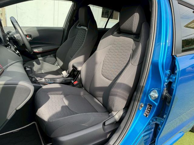 カローラツーリング 2000リミテッド 衝突軽減/ナビ/Bカメラ/スマートキー 衝突軽減ブレーキ/純正ナビ/バックカメラ/スマートキー/クルーズコントロール/シャイン18インチアルミ/シートヒーター/プッシュスタート/ETC/LEDライト/フォグ/パドルシフト/障害物センサー(15枚目)